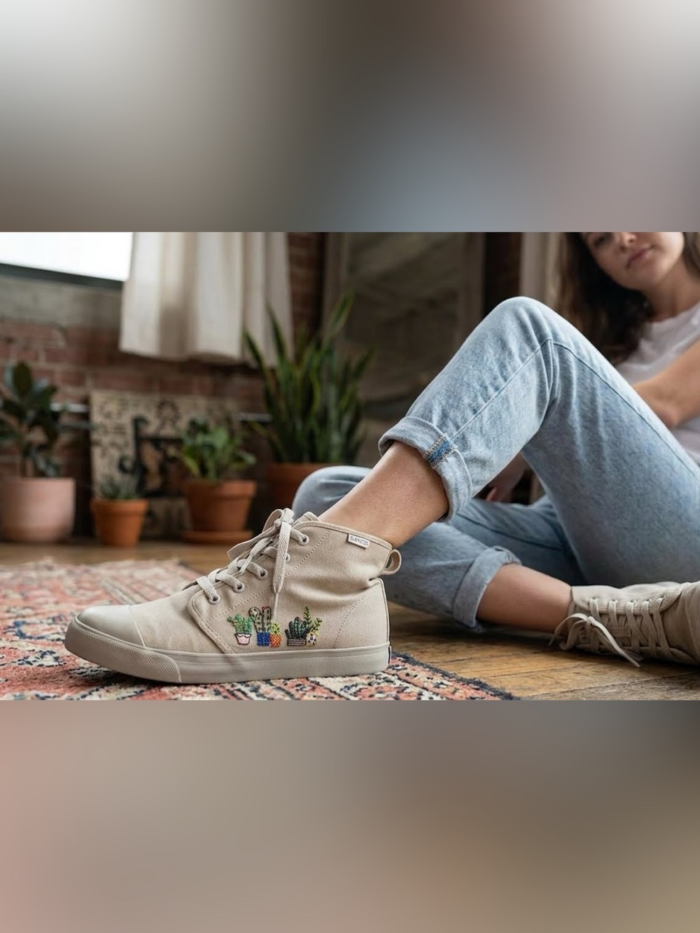 Bangs London Fog Succulent High Top Sneakers Women’s Size 10.5 Men’s 9